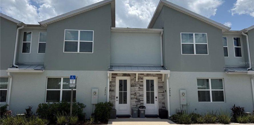 Townhouse in Kissimmee, Florida 4 bedrooms, 196.21 sq.m. № 2258540