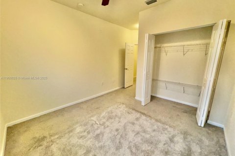 Condominio en alquiler en Doral, Florida, 2 dormitorios, 111.95 m2 № 2012298 - foto 19