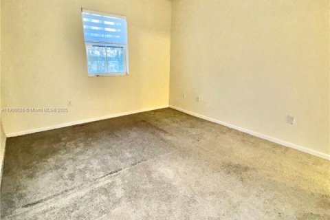 Condominio en alquiler en Doral, Florida, 2 dormitorios, 111.95 m2 № 2012298 - foto 16