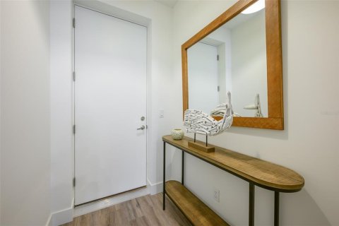 Снять в аренду кондоминиум в Сарасота, Флорида 4 комнаты, 89м2, № 1069425 - фото 4