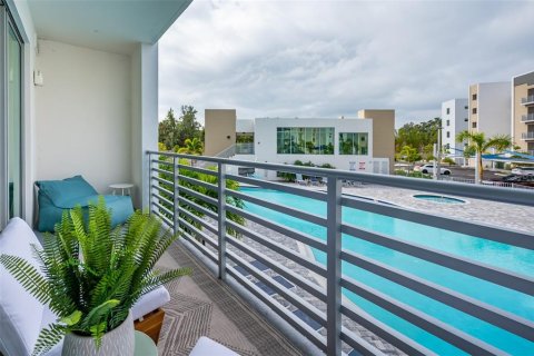 Снять в аренду кондоминиум в Сарасота, Флорида 4 комнаты, 89м2, № 1069425 - фото 19