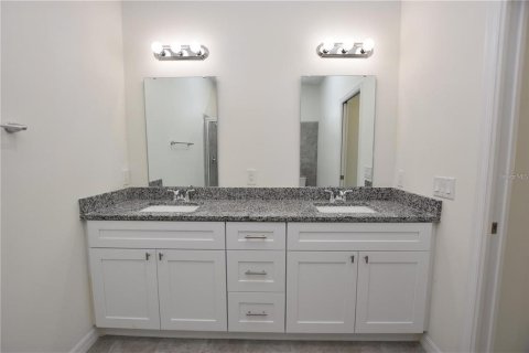 House in Lakeland, Florida 3 bedrooms, 126.63 sq.m. № 2196057 - photo 16