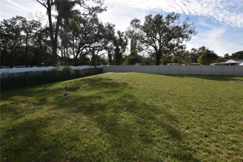 House in Lakeland, Florida 3 bedrooms, 126.63 sq.m. № 2196057 - photo 26
