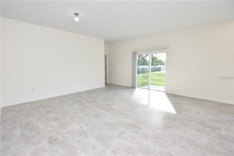House in Lakeland, Florida 3 bedrooms, 126.63 sq.m. № 2196057 - photo 22