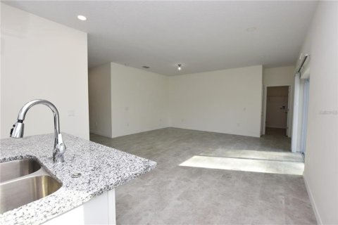 House in Lakeland, Florida 3 bedrooms, 126.63 sq.m. № 2196057 - photo 8