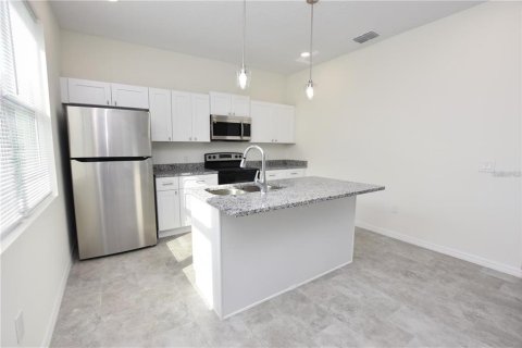House in Lakeland, Florida 3 bedrooms, 126.63 sq.m. № 2196057 - photo 4