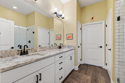 Villa ou maison à vendre à Kissimmee, Floride: 2 chambres, 147.06 m2 № 2096925 - photo 23
