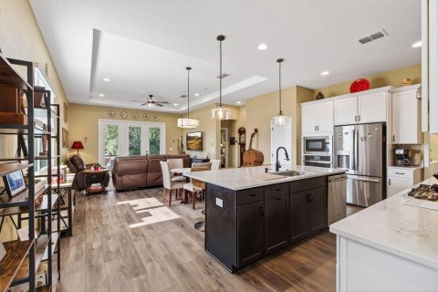 Villa ou maison à vendre à Kissimmee, Floride: 2 chambres, 147.06 m2 № 2096925 - photo 14
