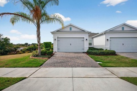 Villa ou maison à vendre à Kissimmee, Floride: 2 chambres, 147.06 m2 № 2096925 - photo 3