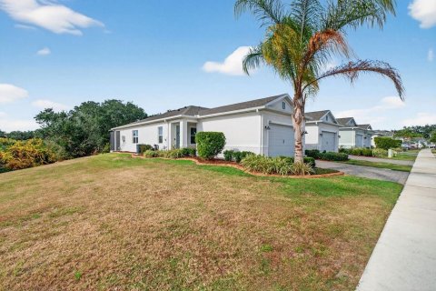 Villa ou maison à vendre à Kissimmee, Floride: 2 chambres, 147.06 m2 № 2096925 - photo 8