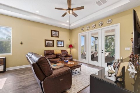 Villa ou maison à vendre à Kissimmee, Floride: 2 chambres, 147.06 m2 № 2096925 - photo 18