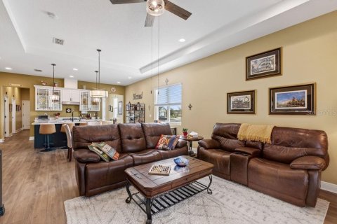 Villa ou maison à vendre à Kissimmee, Floride: 2 chambres, 147.06 m2 № 2096925 - photo 19
