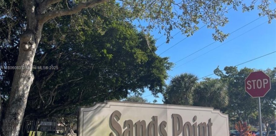 Condo in Tamarac, Florida, 1 bedroom  № 1739447