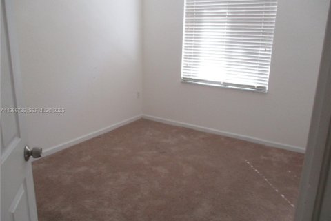 House in Cutler Bay, Florida 4 bedrooms, 205.78 sq.m. № 2028793 - photo 7