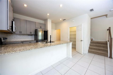 Townhouse in TOHOQUA in Kissimmee, Florida 3 bedrooms, 148.92 sq.m. № 2303238 - photo 28