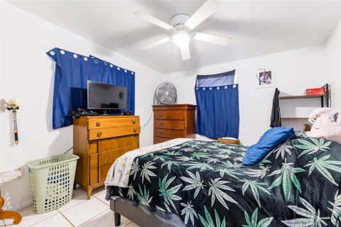 Propiedad comercial en venta en Largo, Florida, 12 dormitorios, 203.27 m2 № 1871215 - foto 16