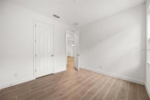 Villa ou maison à louer à Clermont, Floride: 4 chambres, 221.66 m2 № 2425626 - photo 18