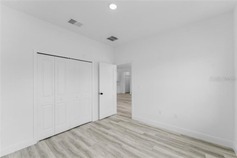 Villa ou maison à vendre à Ocala, Floride: 4 chambres, 164.81 m2 № 2201285 - photo 19