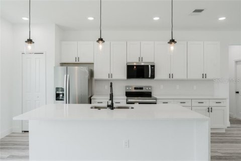 Villa ou maison à vendre à Ocala, Floride: 4 chambres, 164.81 m2 № 2201285 - photo 2