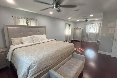 Villa ou maison à vendre à Orlando, Floride: 5 chambres, 223.24 m2 № 2142038 - photo 6