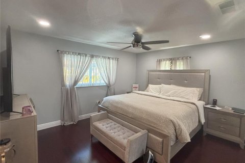 Villa ou maison à vendre à Orlando, Floride: 5 chambres, 223.24 m2 № 2142038 - photo 5