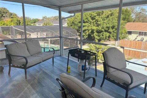 Villa ou maison à vendre à Orlando, Floride: 5 chambres, 223.24 m2 № 2142038 - photo 11
