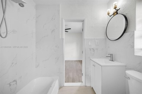 Снять в аренду виллу или дом в Майами, Флорида 2 спальни, 87.05м2, № 2029957 - фото 6