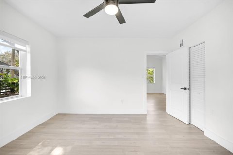 Снять в аренду виллу или дом в Майами, Флорида 2 спальни, 87.05м2, № 2029957 - фото 4