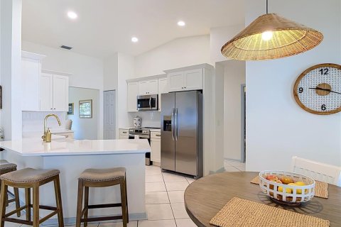 Casa en venta en Palm Coast, Florida, 4 dormitorios, 201.97 m2 № 2225073 - foto 20