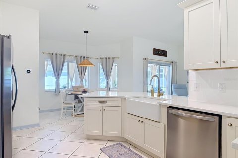 Casa en venta en Palm Coast, Florida, 4 dormitorios, 201.97 m2 № 2225073 - foto 11
