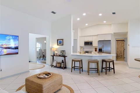 Casa en venta en Palm Coast, Florida, 4 dormitorios, 201.97 m2 № 2225073 - foto 24