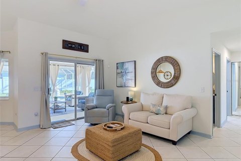 Casa en venta en Palm Coast, Florida, 4 dormitorios, 201.97 m2 № 2225073 - foto 27