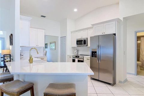 Casa en venta en Palm Coast, Florida, 4 dormitorios, 201.97 m2 № 2225073 - foto 16