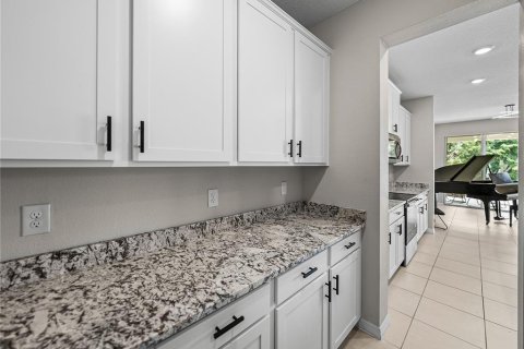 House in Dade City, Florida 4 bedrooms, 312.99 sq.m. № 1790100 - photo 25