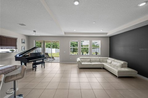 House in Dade City, Florida 4 bedrooms, 312.99 sq.m. № 1790100 - photo 10