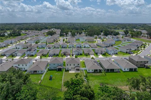 House in Dade City, Florida 4 bedrooms, 312.99 sq.m. № 1790100 - photo 3
