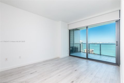 Copropriété à vendre à Miami, Floride: 2 chambres, 106.19 m2 № 1863211 - photo 19