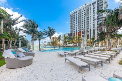 Copropriété à vendre à Miami, Floride: 2 chambres, 106.19 m2 № 1863211 - photo 30