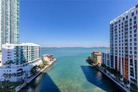 Copropriété à vendre à Miami, Floride: 2 chambres, 106.19 m2 № 1863211 - photo 2