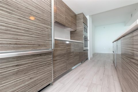 Copropriété à vendre à Miami, Floride: 2 chambres, 106.19 m2 № 1863211 - photo 10