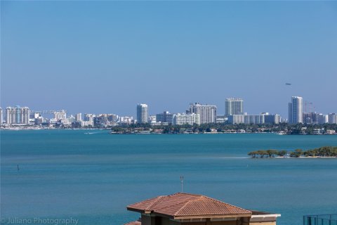 Copropriété à vendre à Miami, Floride: 2 chambres, 106.19 m2 № 1863211 - photo 27