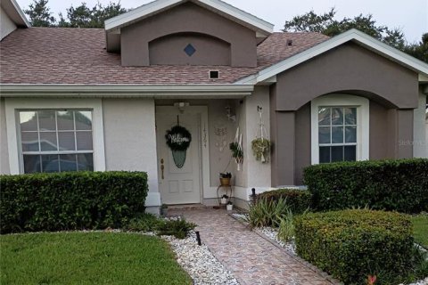 House in Orlando, Florida 3 bedrooms, 108.05 sq.m. № 2201891
