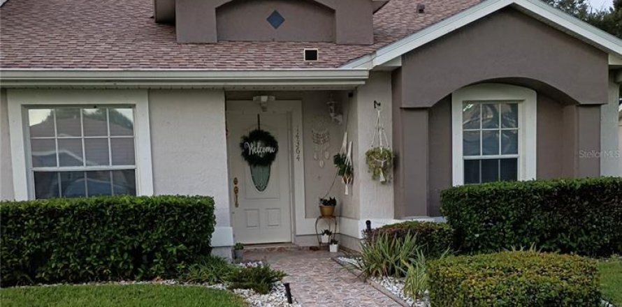 House in Orlando, Florida 3 bedrooms, 108.05 sq.m. № 2201891