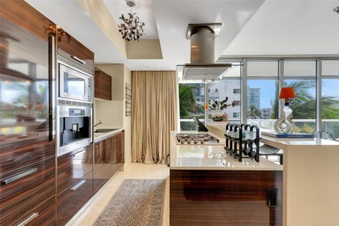Condominio en venta en Miami Beach, Florida, 2 dormitorios, 150.59 m2 № 1775299 - foto 21