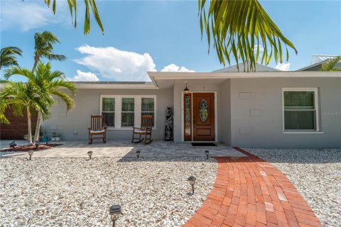 Villa ou maison à louer à Nokomis, Floride: 2 chambres, 159.98 m2 № 1765322 - photo 10