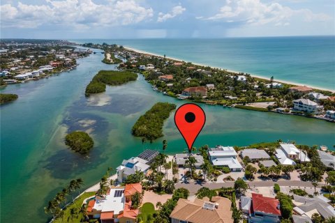 Villa ou maison à louer à Nokomis, Floride: 2 chambres, 159.98 m2 № 1765322 - photo 1