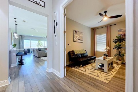 House in Apollo Beach, Florida 3 bedrooms, 198.35 sq.m. № 2167246 - photo 8
