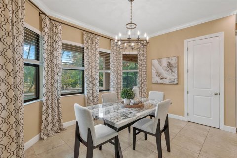 House in Tampa, Florida 5 bedrooms, 433.39 sq.m. № 2109240 - photo 14