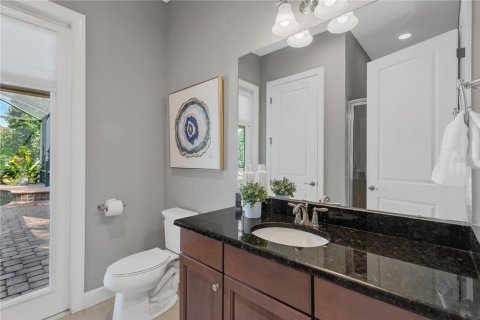 House in Tampa, Florida 5 bedrooms, 433.39 sq.m. № 2109240 - photo 26