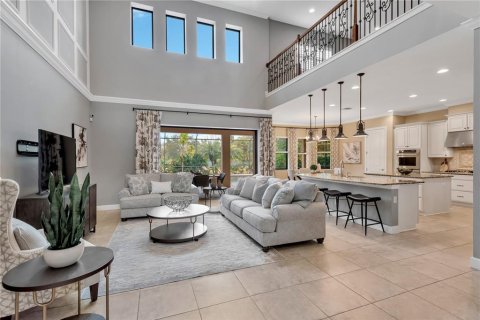 House in Tampa, Florida 5 bedrooms, 433.39 sq.m. № 2109240 - photo 15